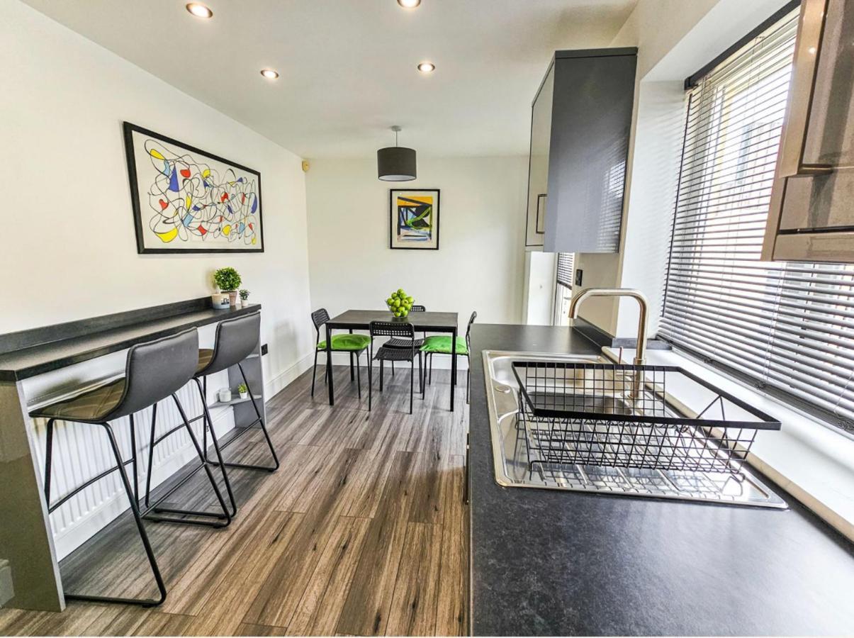 Two Bedroom Detached Modern Bungalow Close To Plymouth Argyle Fc Экстерьер фото